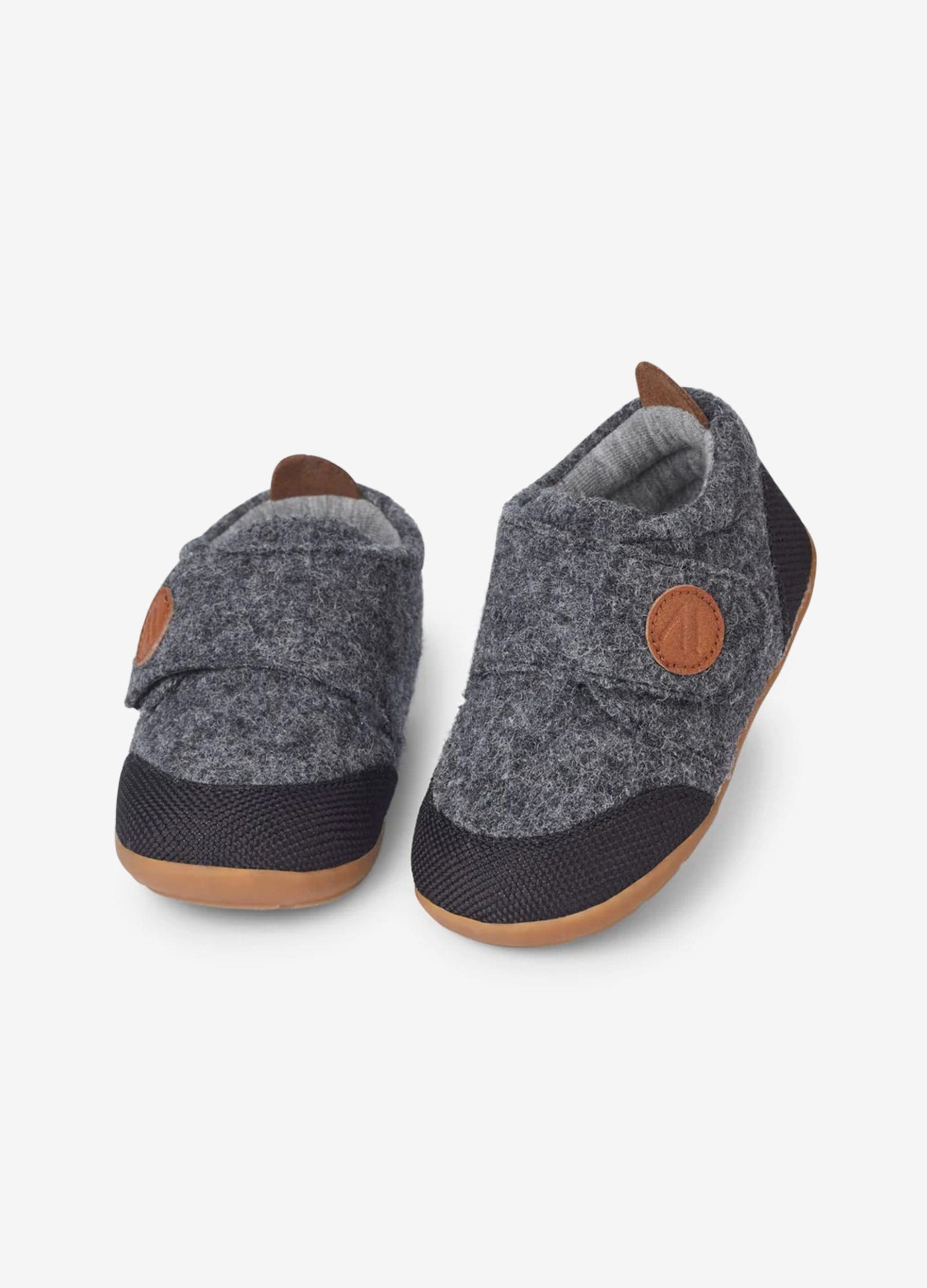 #farve_natural black