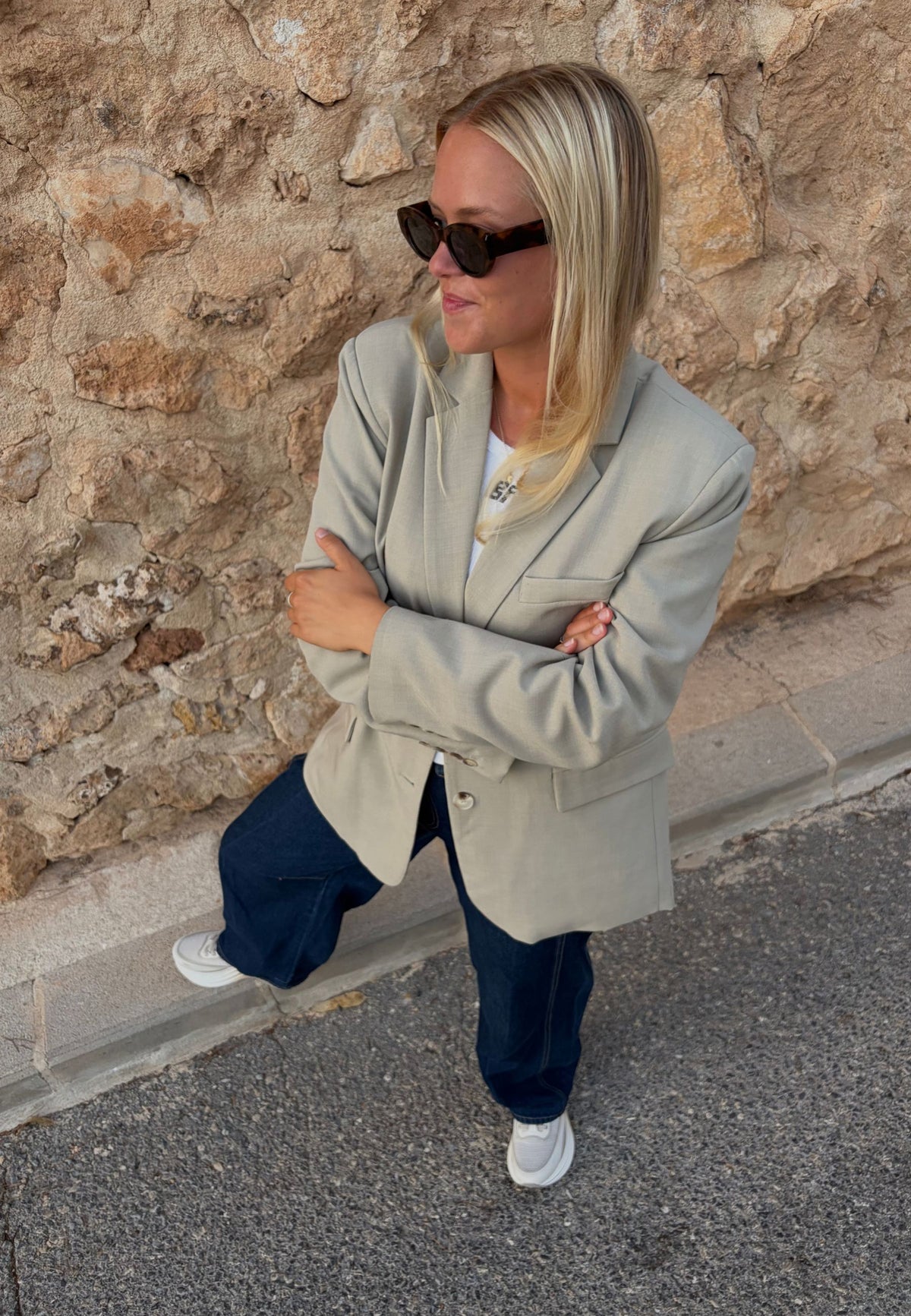 AANKL MOVE - Zand